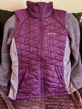 Columbia Plum Quilted Vest & Zip Up Set